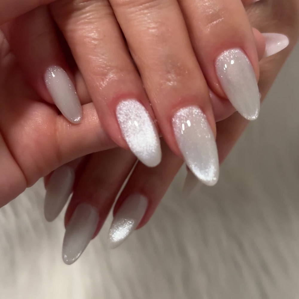MOONLIGHT - CRYSTAL CAT EYE