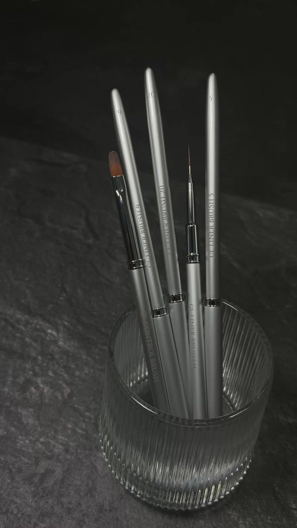 CONTROL BRUSH